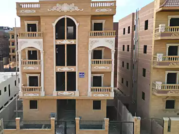 عقارات للبيع - 5 غرف - بالدور 0