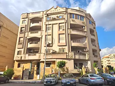 شقق للبيع في شارع 79، النرجس عمارات، 155 متر