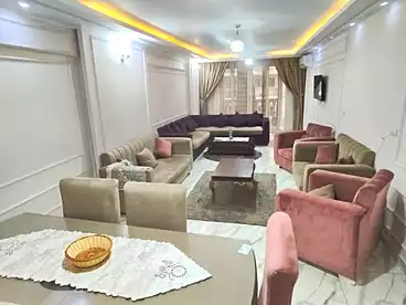 شقق للبيع في شارع خليل حماده، سيدي بشر بحري، 170 متر