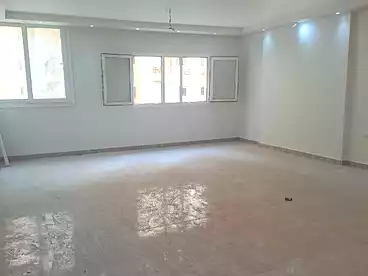 Apartments For sale - 3 rooms - floor 1