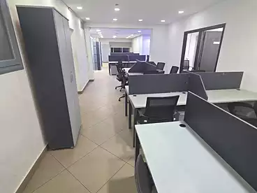 عقارات للإيجار - 10 غرف - بالدور 5