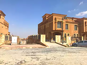 Villas For sale - 6 rooms