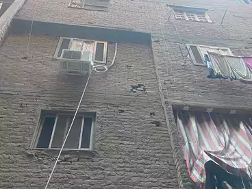 Building For sale - 3 rooms