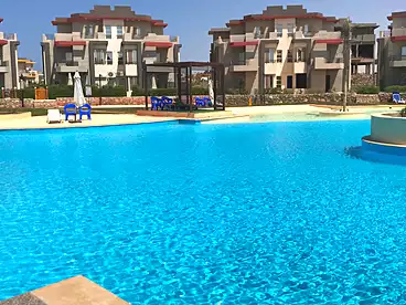 شاليهات للبيع - 2 غرف - بالدور 1