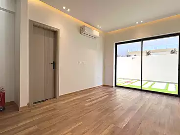 Apartments For sale - 3 rooms - floor 1