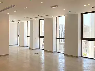 مكاتب للإيجار - 1 غرف - بالدور 2