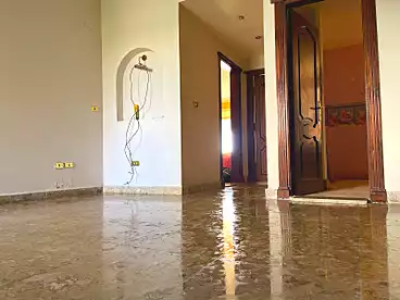 توين هاوس للبيع - 4 غرف