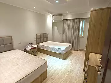 Apartments For sale - 4 rooms - floor 7