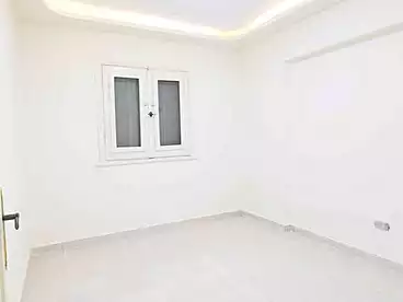 عقارات للبيع - 2 غرف - بالدور 1