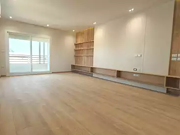 Apartments For sale - 3 rooms - floor 1