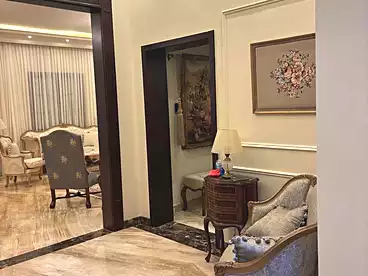 دور كامل للبيع - 6 غرف - بالدور 2