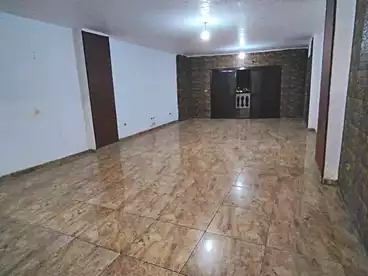 شقق للإيجار في شارع كورنيش النيل، حدائق حلوان، 220 متر