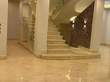 فيلا منفصلة للإيجار - 5 غرف