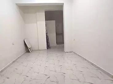 محلات للبيع - بالدور 0