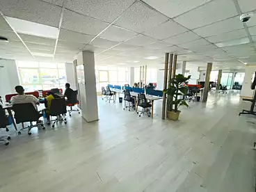 Corporate Branch For rent - 17 rooms - floor 2