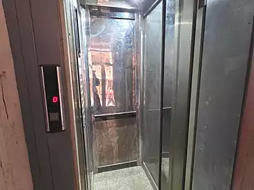 Apartments For sale - 2 rooms - floor 12