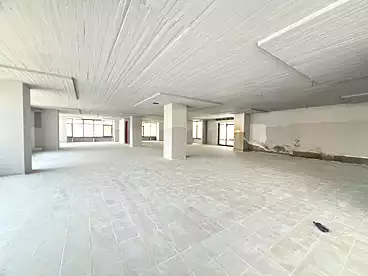 مبنى إداري للإيجار - 40 غرف