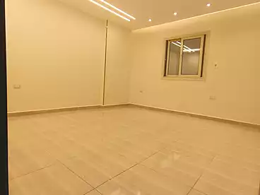 شقق للبيع - 3 غرف - بالدور 5