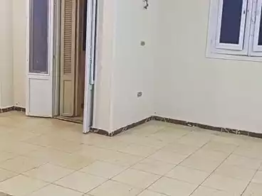 Apartments For sale - 2 rooms - floor 4