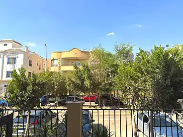 عقارات للبيع - 4 غرف - بالدور 0
