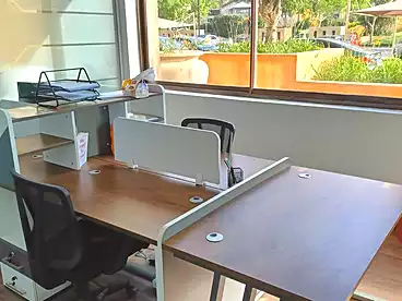 Administrative For rent - 6 rooms - floor 2