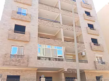 شقق للبيع - 3 غرف - بالدور 2