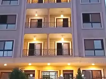 شقق للبيع - 3 غرف - بالدور 3