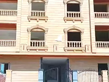 شقق للبيع - 3 غرف - بالدور 0