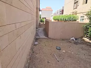 عقارات للبيع - 3 غرف - بالدور 0