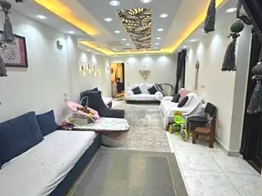 عقارات للبيع - 3 غرف - بالدور 10