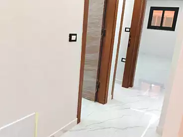 عقارات للبيع - 3 غرف - بالدور 2