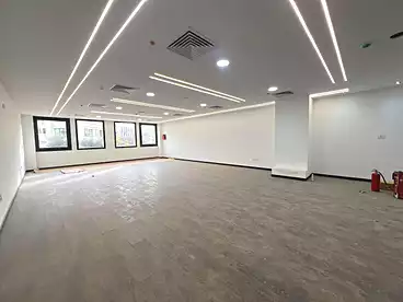 Administrative For rent - 5 rooms - floor 2