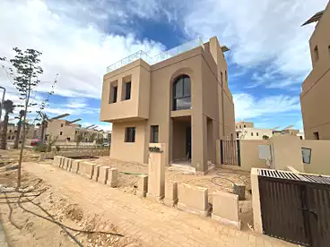 فيلا منفصلة للبيع - 6 غرف