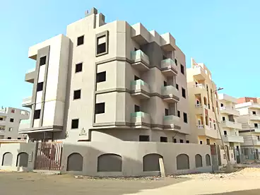 شقق للبيع - 3 غرف - بالدور 2