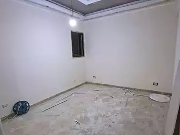 عقارات للبيع - 3 غرف - بالدور 2