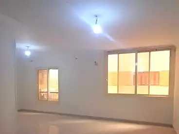 شقق للإيجار في اللبيني، فيصل، 300 متر