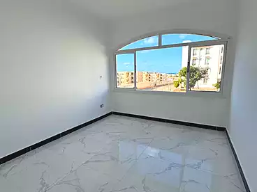 عقارات للبيع - 3 غرف - بالدور 0