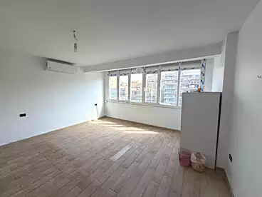 عقارات للإيجار - 3 غرف - بالدور 4