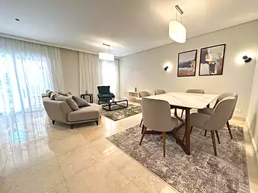 عقارات للبيع - 3 غرف - بالدور 4