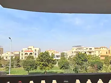 شقق للبيع في شارع كمال الدين سامح، النرجس 4، 210 متر