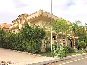 Villas For sale - 8 rooms