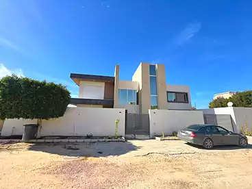 Villas For sale in Cordoba St., King Mariout, 460 sqm
