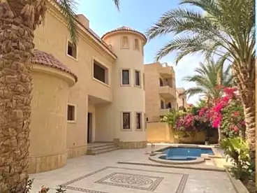 للبيع في المجاوره التاسعه، غرب سوميد، 1255 متر