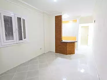 Chalets For sale in Al Agamy, Alexandria, 70 sqm