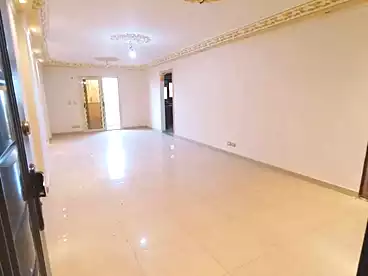 شقق للبيع في شارع محمود العيسوي، سيدي بشر بحري، 170 متر