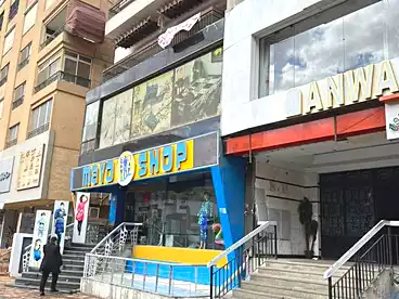 تجاري للإيجار في شارع عباس العقاد، مدينة نصر، 230 متر