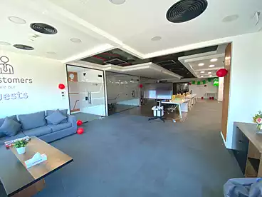 Offices For rent in Southern 90th St., 90th Street, 700 sqm
