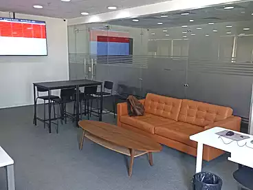 إداري للإيجار في شارع مجمع البنوك، القاهرة الجديدة - التجمع الخامس، 350 متر