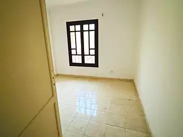 للبيع في شارع طلعت مصطفي، المرحله الخامسه، 90 متر