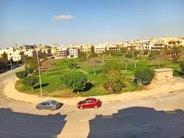 شقق للإيجار في شارع لطفي حسونة، جنوب الاكاديميه (ج)، 210 متر